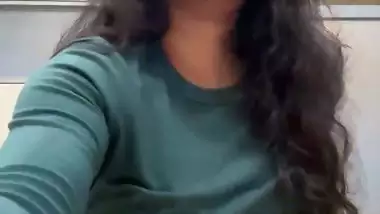 S24 camera capture sexy GF showing huge boobs viral selfie