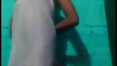 Desi girl dancing video has been shared on net