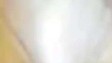 Cute Desi Girl Showing her Boobs 4 CLips Marge