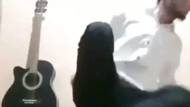 Bangladeshi viral sex of a girl riding on her cousin’s dick