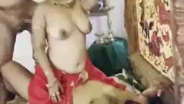 Xnxxmoslim - Desi Sexy Wife Hot Threesome indian porn mov