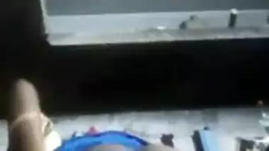 Village Desi XXX wife showing her big black ass on selfie camera