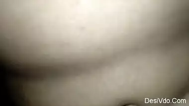 Desi wife fingering her pussy and cumed part 1