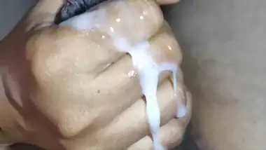 Desi wife giving hubby a nice Hand job