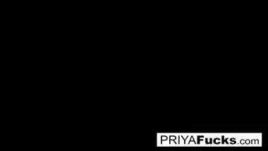Indian MILF Priya Rai vibrates herself to a juicy climax