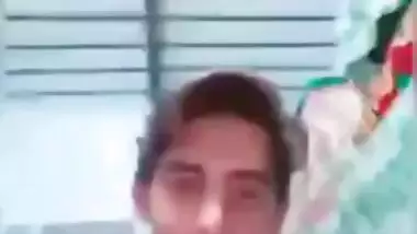 Cute Young Paki Girl Enjoying with Lover Hindi Talking