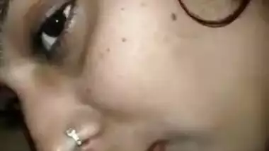 Indian XXX whore gives a nice blowjob to her friend MMS video