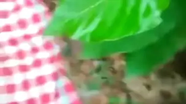 Desi chick has unshaved pussy captured by XXX man for MMS content