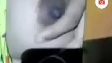 Beautiful girl boobs show on video call viral show