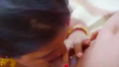 Indian hardcore sex and blowjob with a Desi lady
