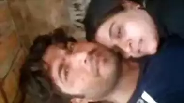 Sexy Pakistani Aunty And Son’s Friend In Terrace