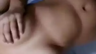 Extremely Cute Paki Girl