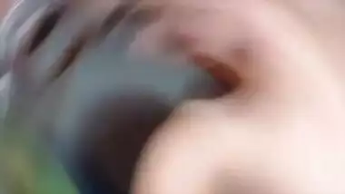 Chubby girl nude MMS solo selfie video