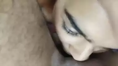 Desi kudi sucking cock – Desi lundjob video