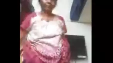 Sexy Tamil girl Fingering on Video Cal With BF (New CLip)