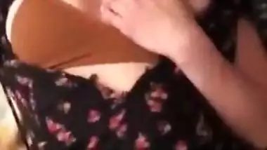 Tamil Housewife having sex with boyfriend