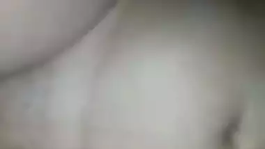 Man fucks busty Bhabhi’s wet pussy in the desi xxx MMS