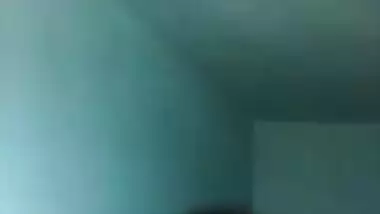 Hot desi girl full nude bathing video call with lover