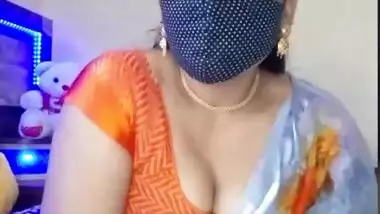 Sharda Koper Sexxx Vedio - Sexy Bhabhi Latest Boobs Show Video indian porn mov