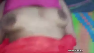 Indian desi bhabhi ki mast chudai.