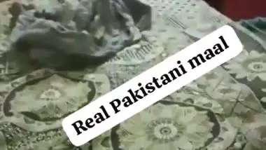 Real Pakistani mature aunty sex and viral blowjob