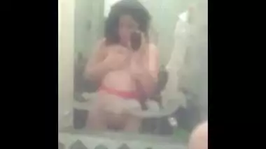 Paki Slut Bathroom Selfie - Movies. video2porn2