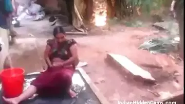 Bhojpuri BBW Having An Open Bath