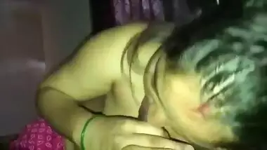 Hairy Hindustani guy getting his dick sucked by Desi XXX housewife MMS