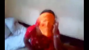 Marathi village bhabhi’s desi porn MMS