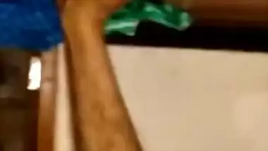 Meri maa ki chut me mere dost ne lundghusa diya