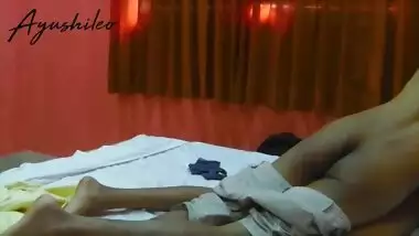 Sri lankan school couple romantic sex video අයේෂ නංගිගෙ චූටි කුක්කු