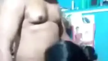 Mature Desi XXX couple have hot sex on video call MMS