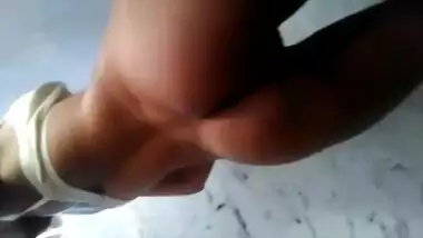 Indian girl ass finguring