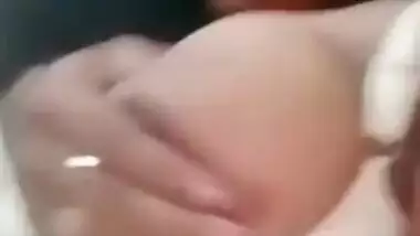Mallu Aunty In Boob Fondling Video