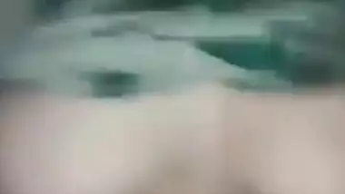 Pakistani aunty sex with Devar on EID in missionary style