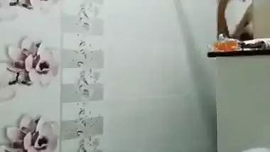 Pregnant Actress Swathi Naidu bathing