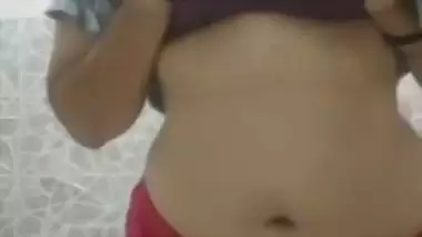 Instagram reels girl exposing nude huge boobs viral live