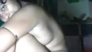 Desi village wife sexy pussy n boobs show on cam-4
