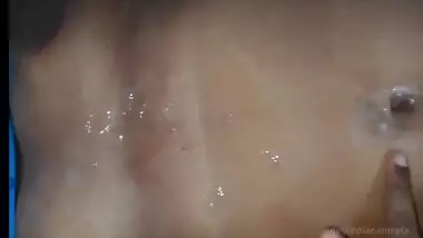 Desi Maid Giving Hand Job, Blow Job & Gets Cumshot From House Owner While At Home !!