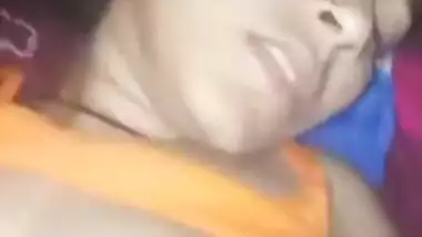 Indian housewife sex with moans viral xxx clip