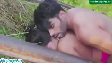 380px x 214px - Gaon Ke Mukhiya Ki Beti Ko Khet Me Choda indian porn mov