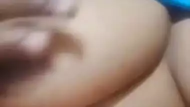 Punjabi Bhabi Showing One More Clip