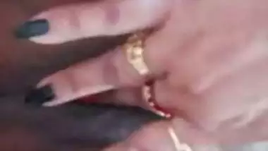 New Chamet video of desi girl in nighty showing nude figure