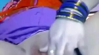 Indian Aunty Masturbation Fucking Her Juicy Pussy With Fingers