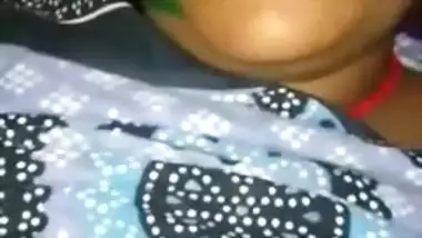 Indian horny XXX chick gets load of cum on her belly MMS