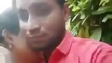 Desi GF Recdng Lovr Suckingg Hr Boobs 0utdoor