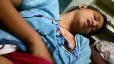 Desi Bank Employee nude selfie scandal – 3