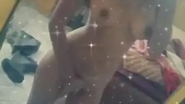 Paki Girl Showing her Boobs Part 1