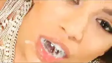 Indian porn showing a seductive divine beauty