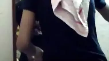 Shahina Lucknow Girl MMS - Movies.